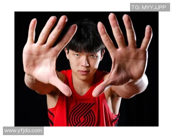 青岛国信杨瀚森：年轻力量崛起引领篮球新风潮